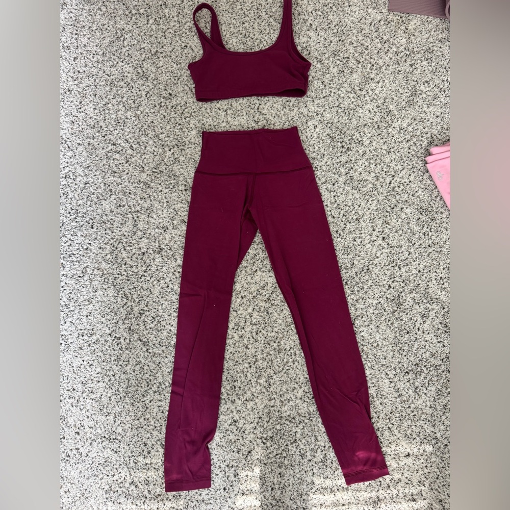 Aritzia TnAction Magenta Leggings and sports bra